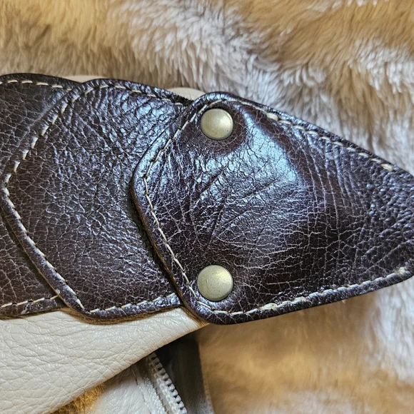 Elegant Multi-Color Leather Hobo Bag - Picture 5 of 9